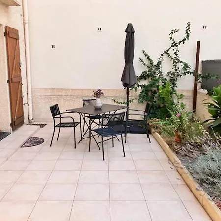 T3 - Coeur De Port-vendres Rdc Cour